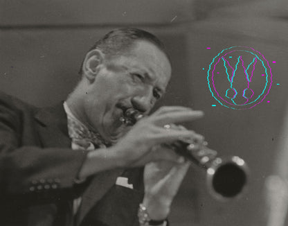 Pee Wee Russell At The 1955 Newport Jazz Festival By Roy Schatt: Vintage 8x10 GSP W Studio Stamps