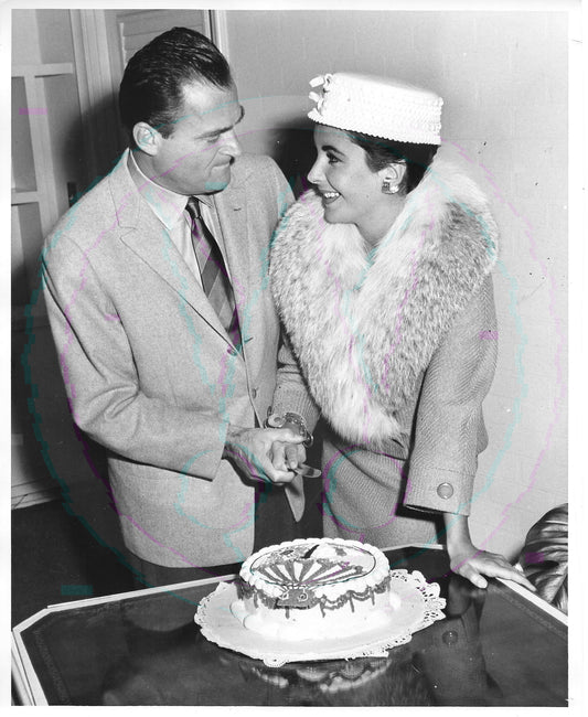 Elizabeth Taylor & Mike Todd by Weissman Studios; Vintage 8x10 GSP
